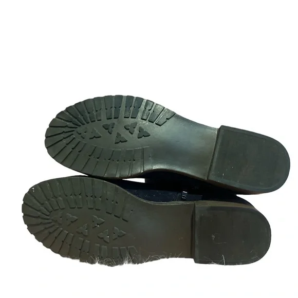 Boot - Picture 2 of 2